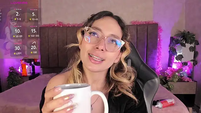 LanaMills_ Chat XXX in diretta
