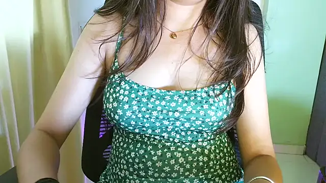 Chat +18 de gargi_33 ao vivo