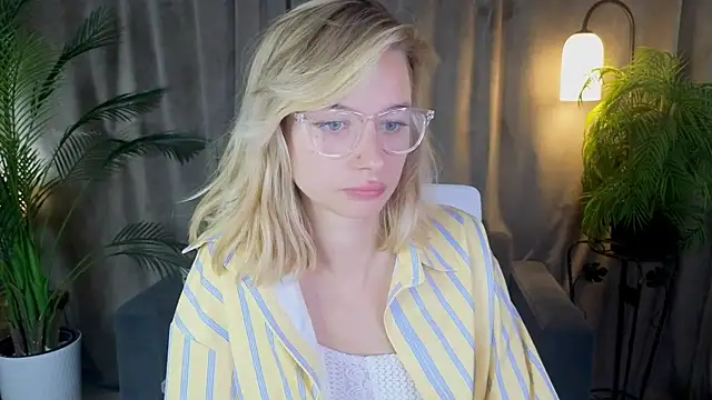 Živý XXX chat NoraMoreau