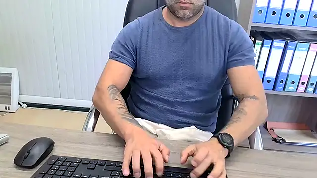 Živý XXX chat Evasionee