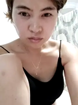 huiliu228's Live XXX Chat