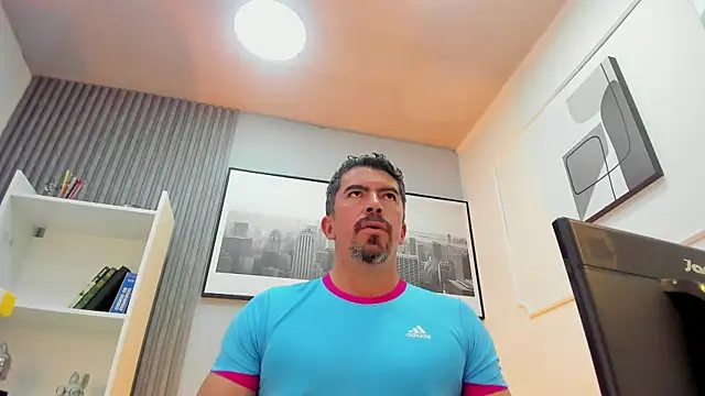 JuanKFit_45 Live XXX-Chat