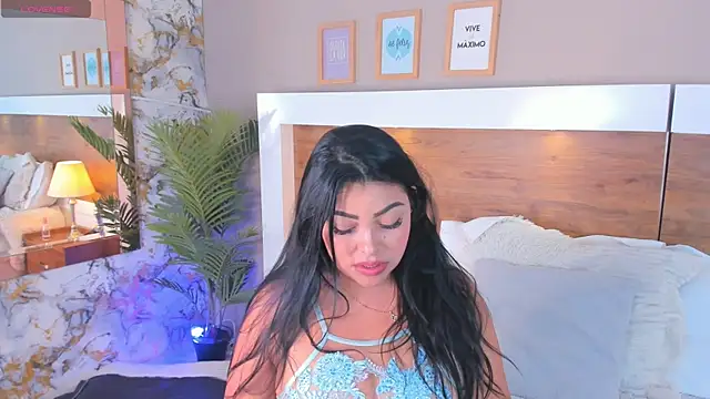 EmaBakker's Live XXX Chat