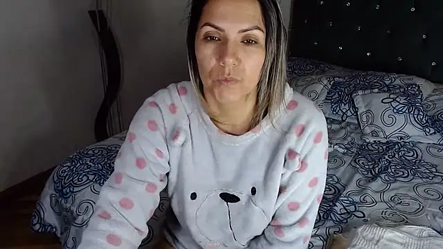 Chatroom en direct de Chantal_hott