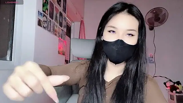 Tieu-May's Live XXX Chat