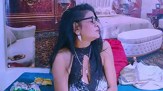 IndianAllure Live XXX-Chat