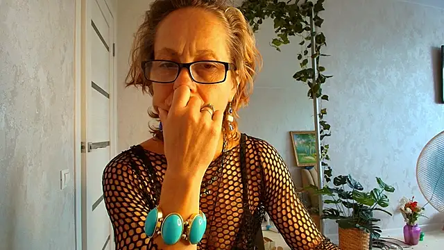 دردشة LioraWeiss الجنسية المباشرة