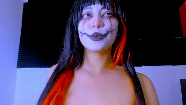 AkaliD Chat XXX in diretta