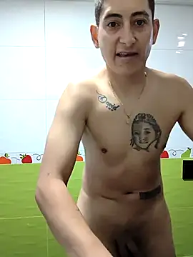XXX chat uživo modela Tiger_cryad
