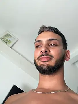 Gipsyboysteve 现场XXX聊天