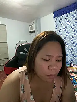 Czat XXX na żywo – -CLARAMommy-