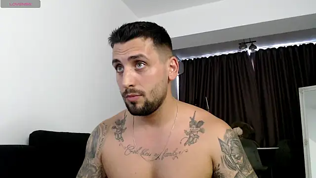 Chat XXX Live _DylanGreen