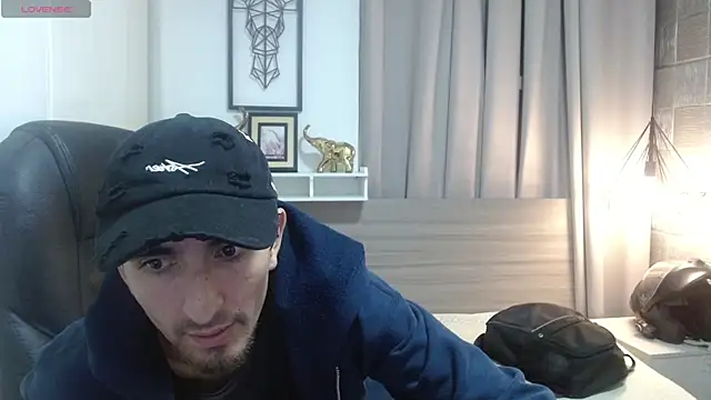 Chat XXX Live MykeCastle