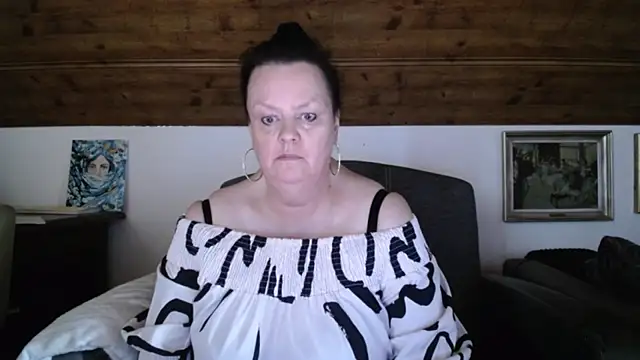 TiffanyMature Obrolan Langsung XXX