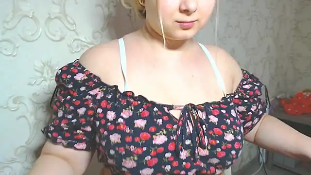 DolphinDreams' Live XXX Chat