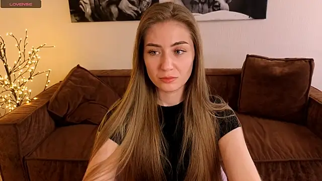 Chain_Alice's Live XXX Chat