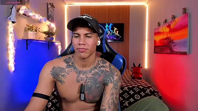 Damian_latinxxx's Live XXX Chat