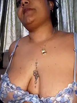 DEISY_8670のライブXXXチャット