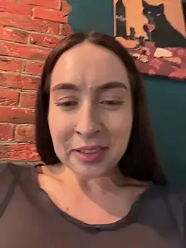 Holly_Play élő XXX-chatje