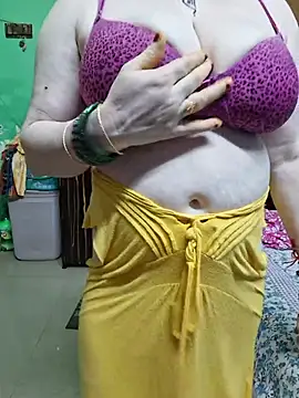 Indian_Coupl3's Live XXX Chat