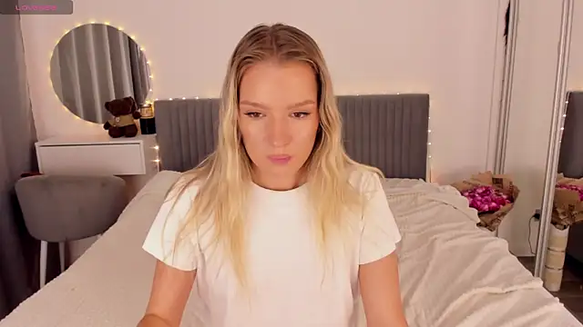 CassieRayss' Live XXX Chat