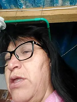 Chat +18 de clarita_01 ao vivo