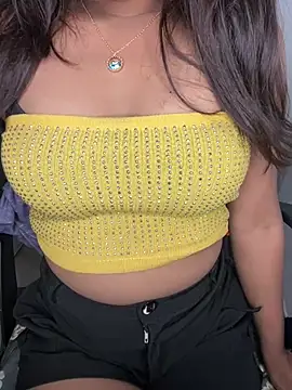 Vidhii004 Chat XXX live