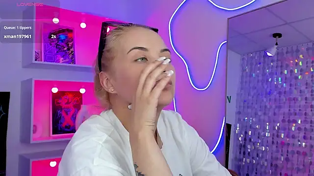 StephanieSweety: απευθείας συνομιλία ΧΧΧ
