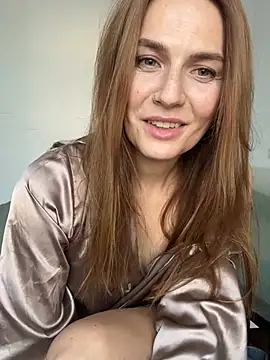 BritneyHall Chat XXX in diretta