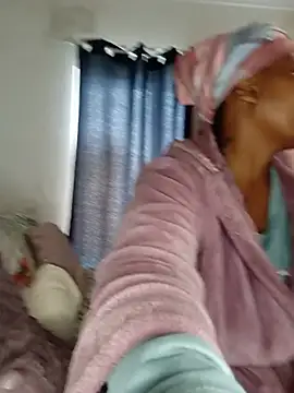 צ'אט XXX בשידור חי של RealQueenOfSouth