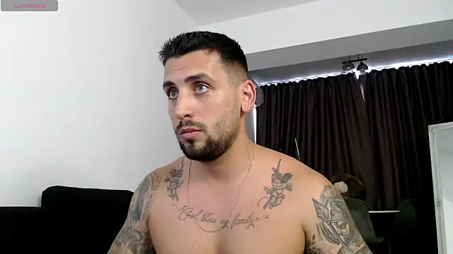 _DylanGreen's Live XXX Chat