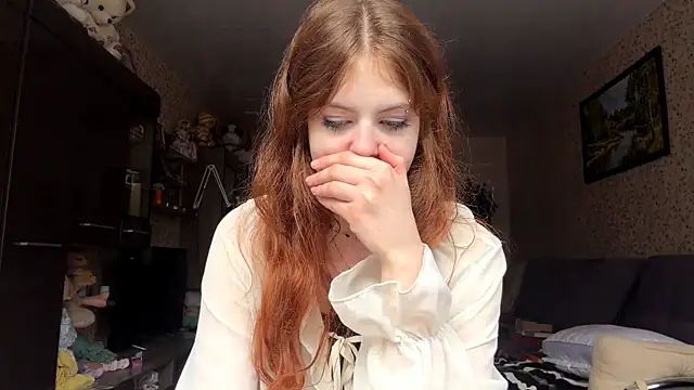 BuzzingRaid's Live XXX Chat