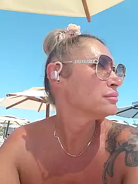 Sunnylove691 Adlı Modelin Canlı XXX Sohbeti