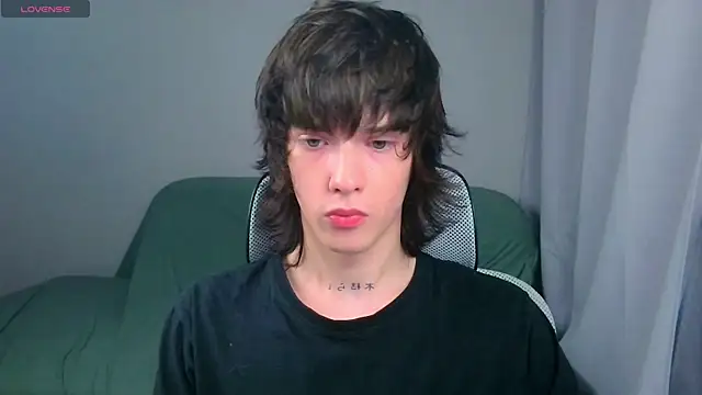 LeonBoykisser Webcam show