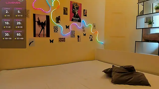 MidnightPoise Live XXX-chat
