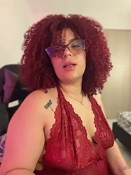 Czat XXX na żywo – Leyah__