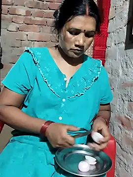 Bhabhi_ji_ Adlı Modelin Canlı XXX Sohbeti