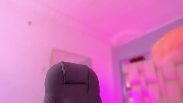 Chat +18 de AishaKassandra ao vivo