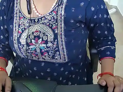 DivaLuv's Live XXX Chat