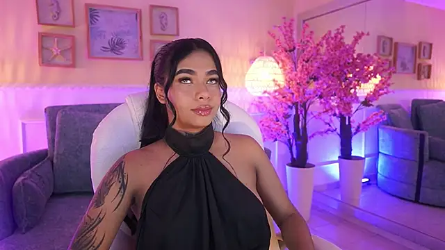 MeganLowell's Live XXX Chat