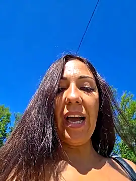 LeticiaWoods' Live XXX Chat