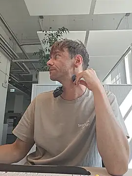 fit_ass_2021's Live XXX Chat