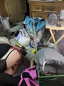 sissyvee Chat XXX live
