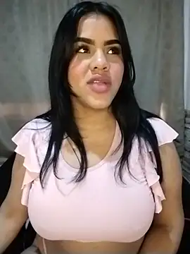 Bicky_25 – Naživo XXX chat