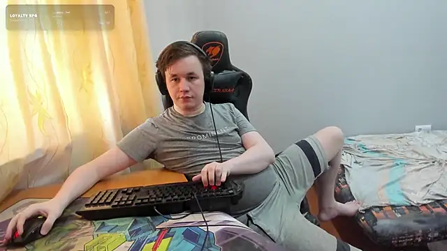 iliaskrislove Chat XXX in diretta