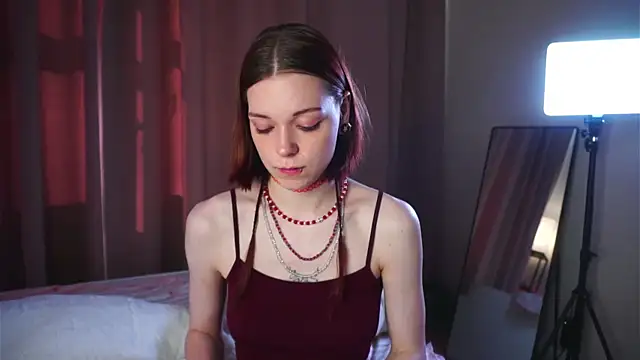 YaelHoughtling's Live XXX Chat