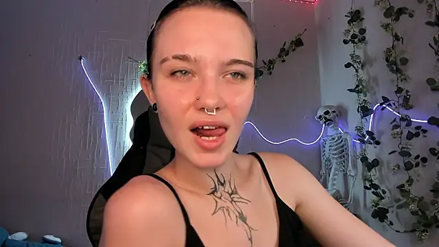 XXX chat uživo modela Elastikisss