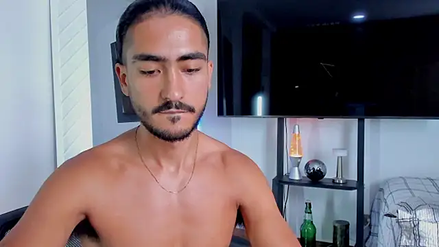 david__johnson372 élő XXX-chatje