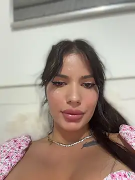 RaniaSnow live XXX chat