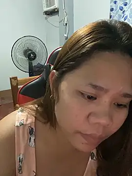 -CLARAMommy-n Live XXX chat